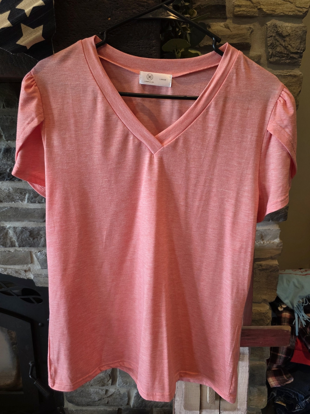 Women's V-Neck Short Sleeve Top - Pink
